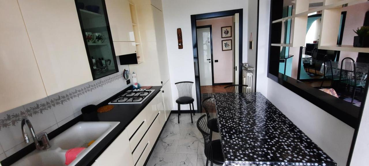 La Terrazza Casa Vacanza Carenno Bagian luar foto