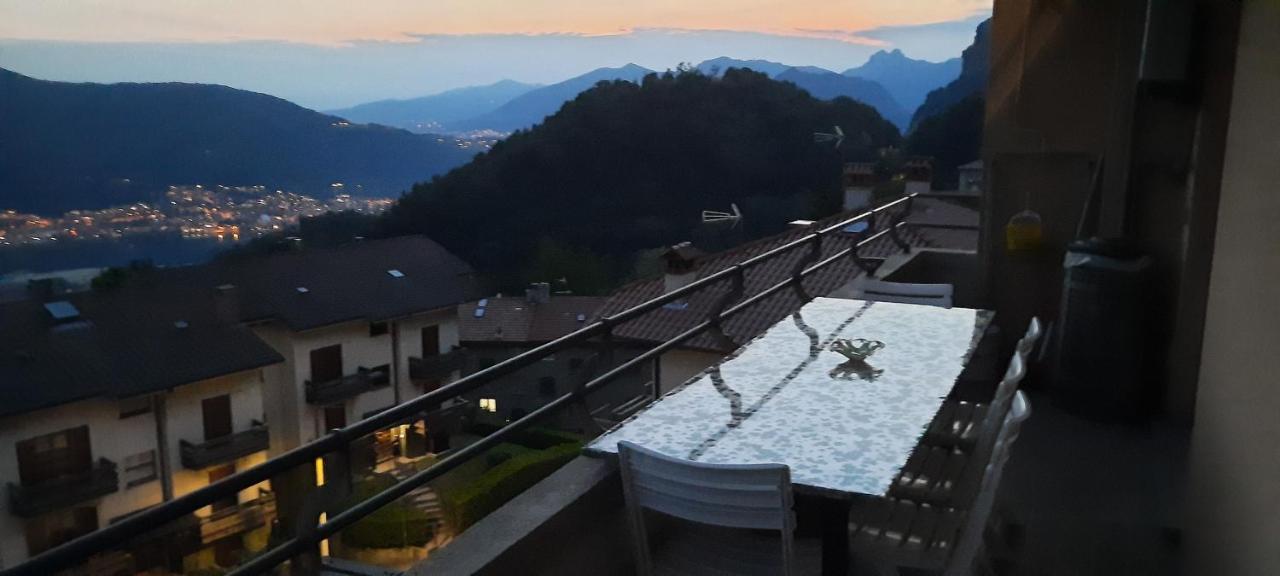 La Terrazza Casa Vacanza Carenno Bagian luar foto