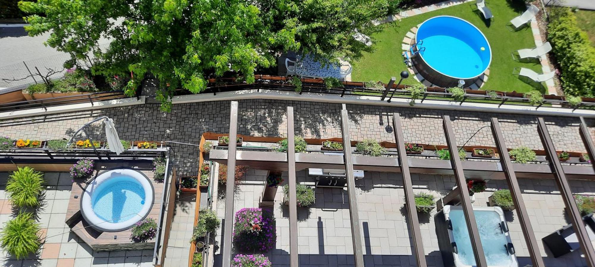 La Terrazza Casa Vacanza Carenno Bagian luar foto